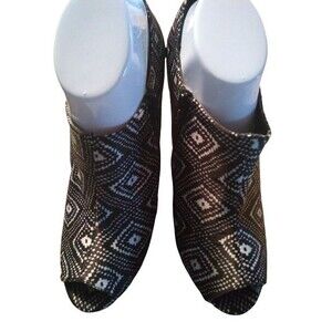 Cato Open Peep Toe Zippered Wedge Black & Cream Aztec Print Womens Size 10